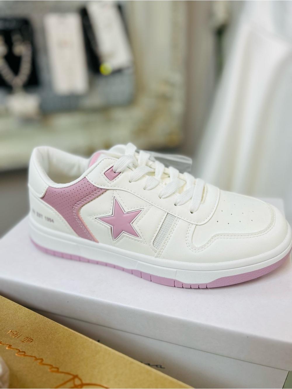 Vintage Havana White and Pink Star Sneakers